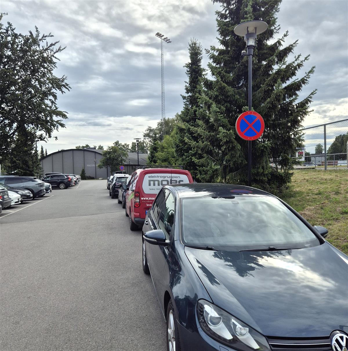 Parkering Jotunhallen - Klikk for stort bilde